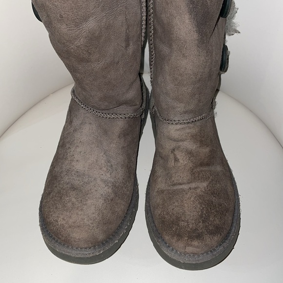 UGG BAILEY BUTTON TRIPLET II BOOT SIZE WOMENS 8 - Picture 8 of 9